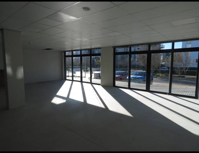 240M² MEDICAL SUITE TO LET IN PAARDEVLEI